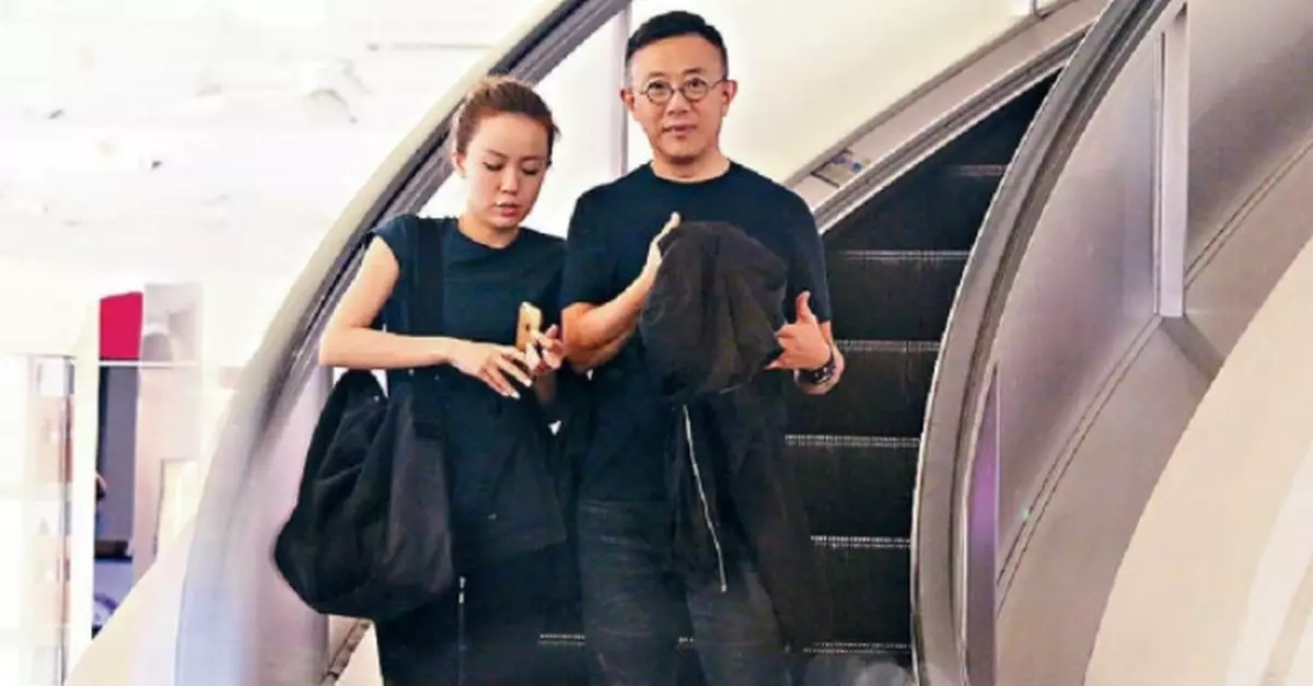 59歲Keep得好 祈文傑﻿同嫩女友襯絕