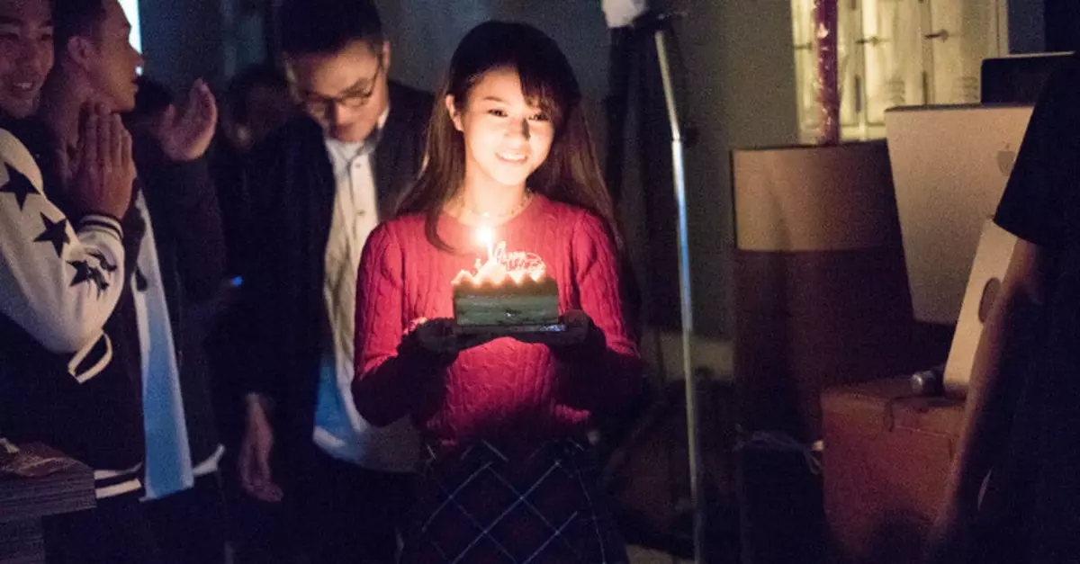 鄧月平生日 阿媽安排相睇