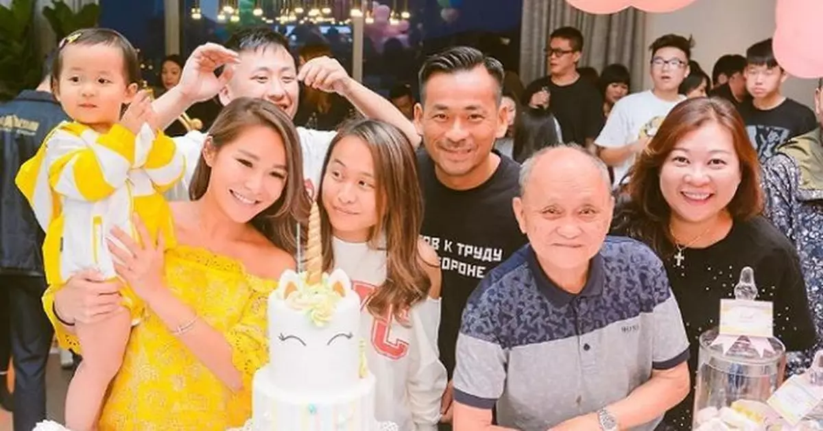 周焯華父女齊慶生 陳慧玲母女裝襯到絕