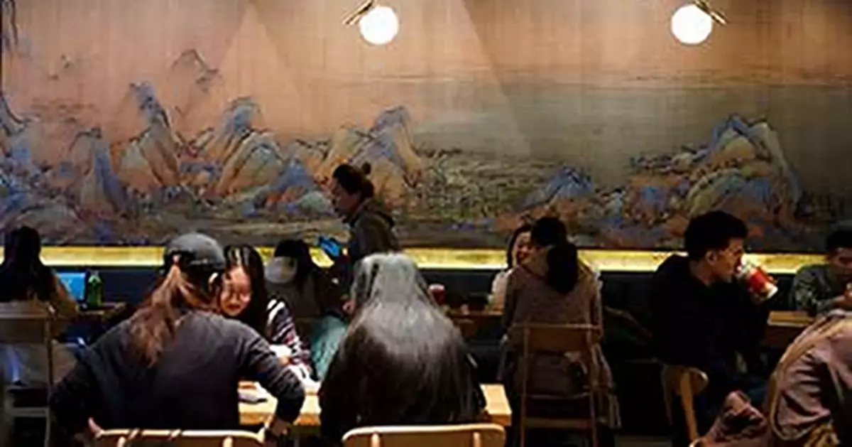 故宮角樓開咖啡廳 嘆「三千佳麗奶茶」