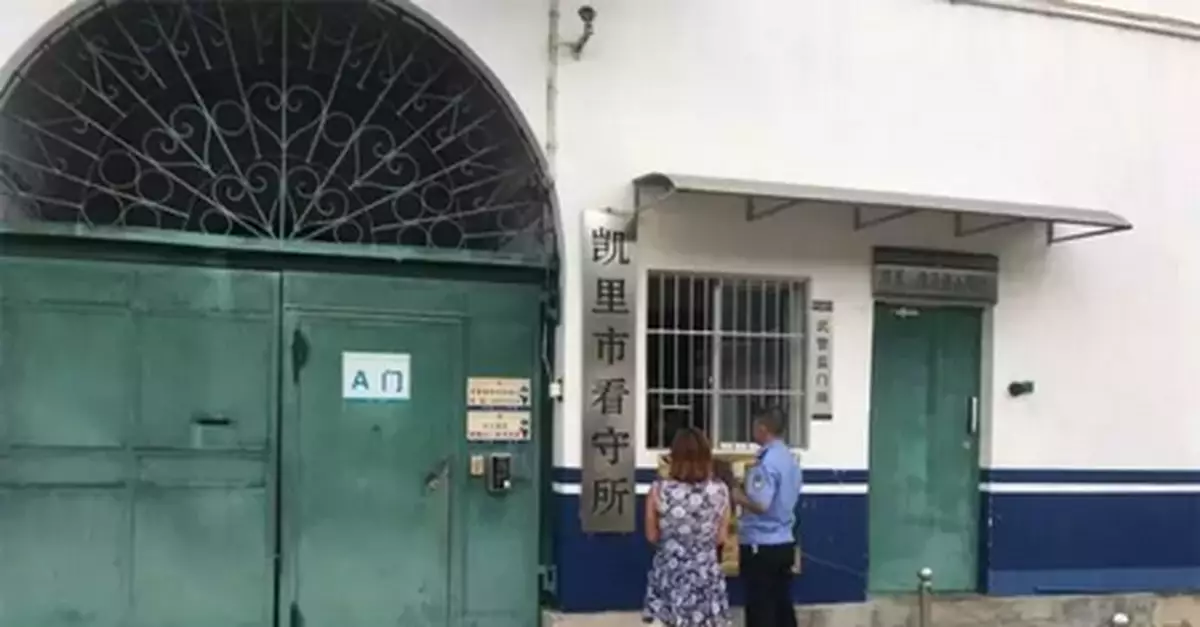 哈哈哈！2018年度喜感新聞，看完笑出腹肌…