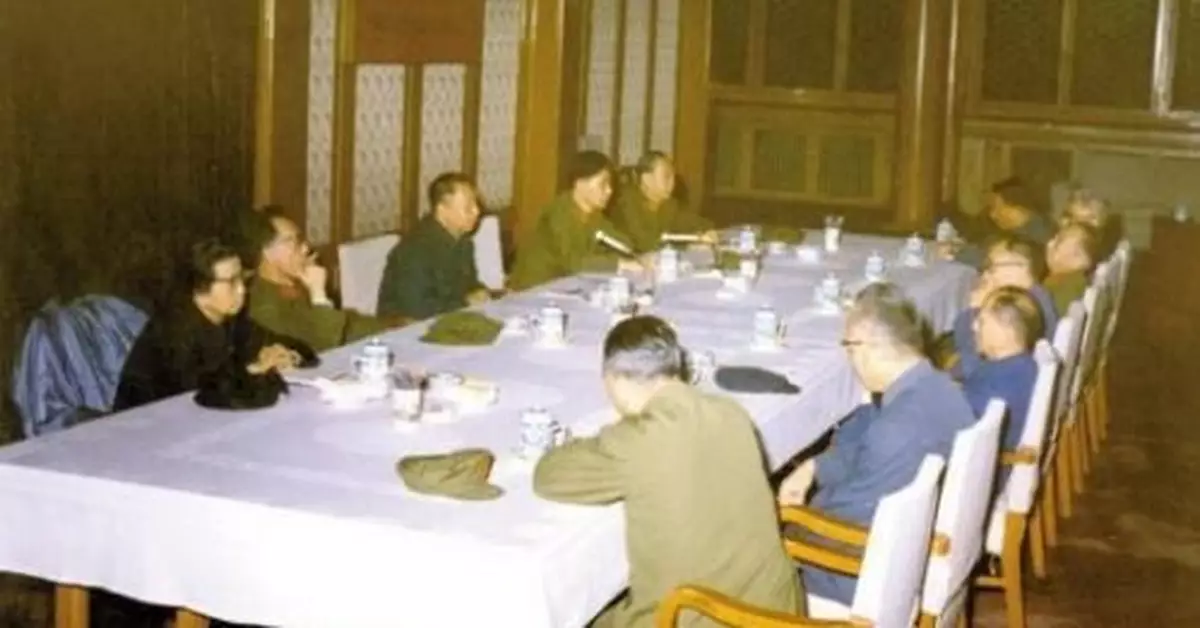 揭秘：誰是第一個提議抓捕「四人幫」的人？