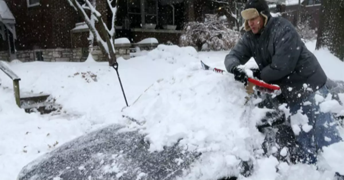 美國中部遭暴風雪吹襲 海陸空交通混亂釀至少5死