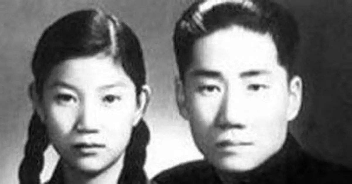 毛岸英妻子憶：丈夫之死使江青感到「無限的狂喜」