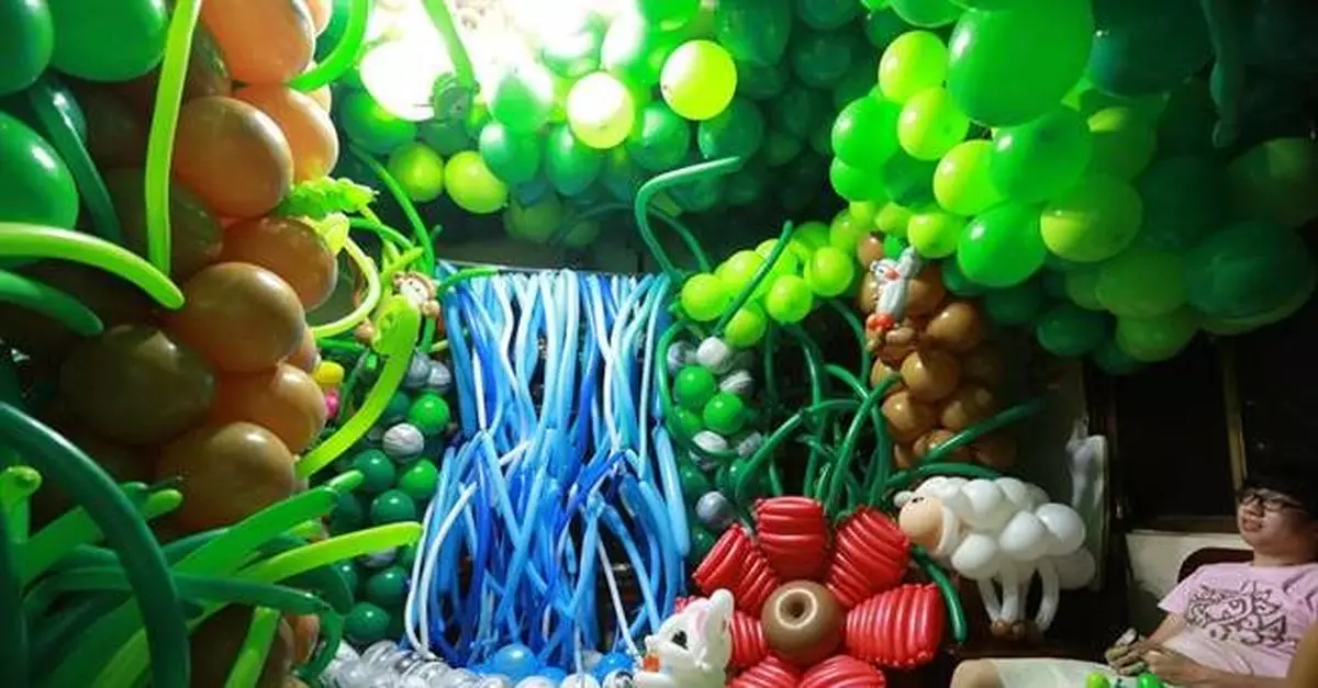 超狂改造！他把客廳變身「瀑布叢林」網友全跪了