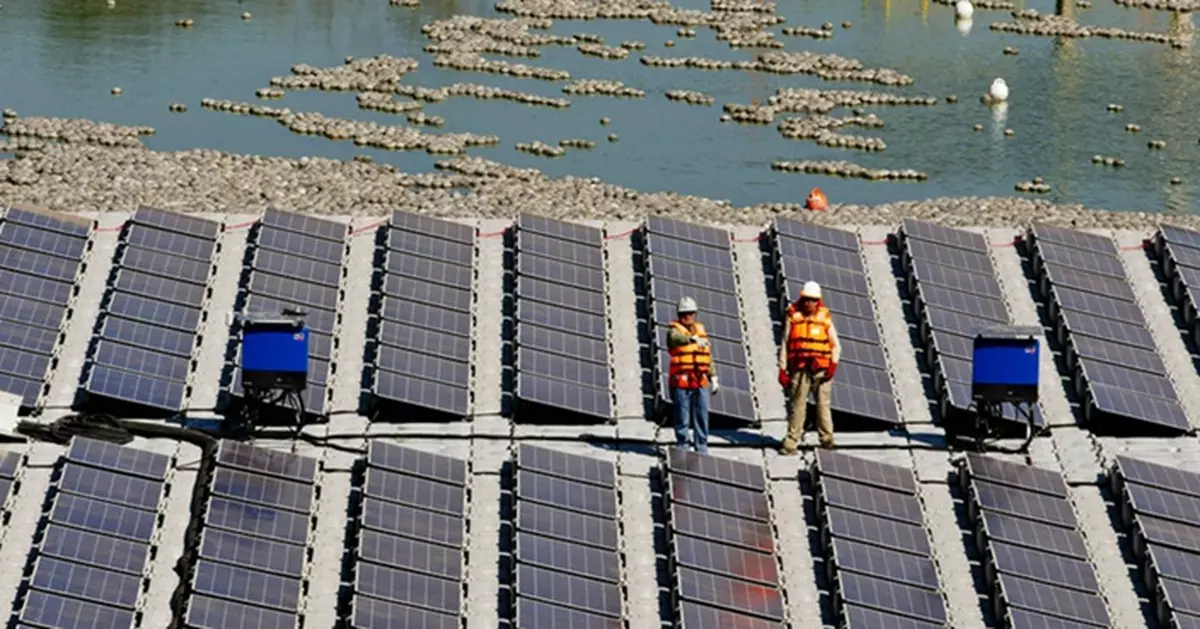 善用水力  會漂浮的太陽能電池板島出現