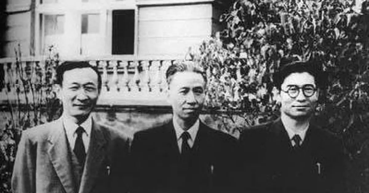 高崗號毛澤東之「脈」：借斯大林壓低劉少奇