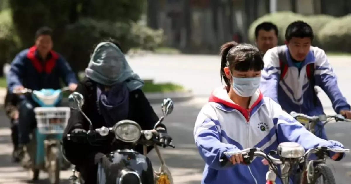 中國新聞周刊：治了那麼多年 為何北京還飛絮漫天