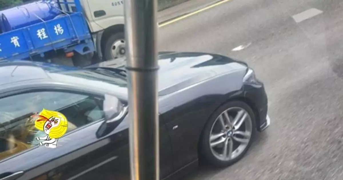 妹子車內曬辣肉 網友看了臉紅紅