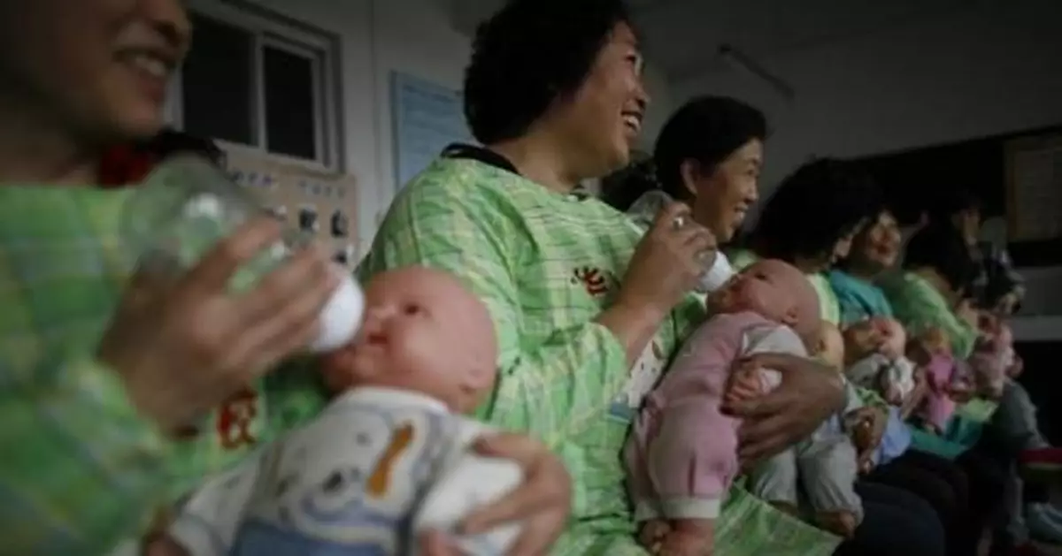 要價2萬的月嫂預約到2020年 母嬰經濟為啥這麼火？