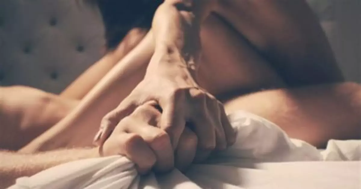 小夫妻收門票 男童前表演活春宮！