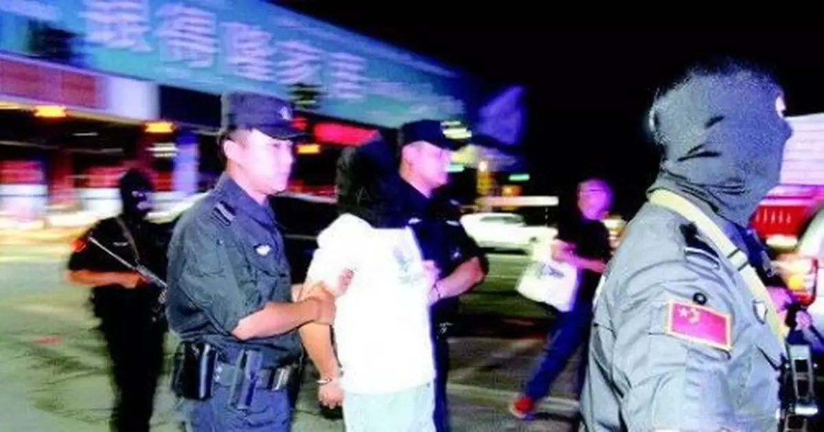 男子懷恨班主任殺死師母逃19年：常從地圖上看家鄉