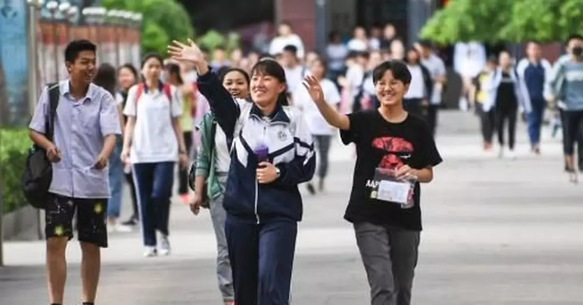 高考成績明起將陸續公佈 多地披露閱卷過程