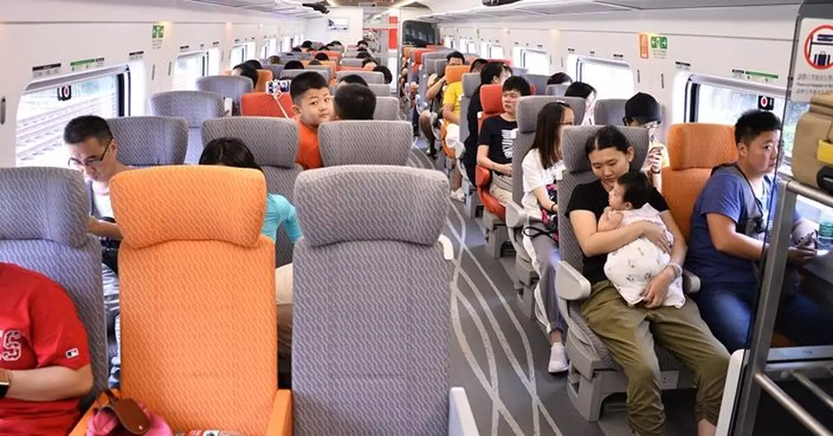周三起高鐵肇慶直達香港 往佛山直通車結束26年歷史