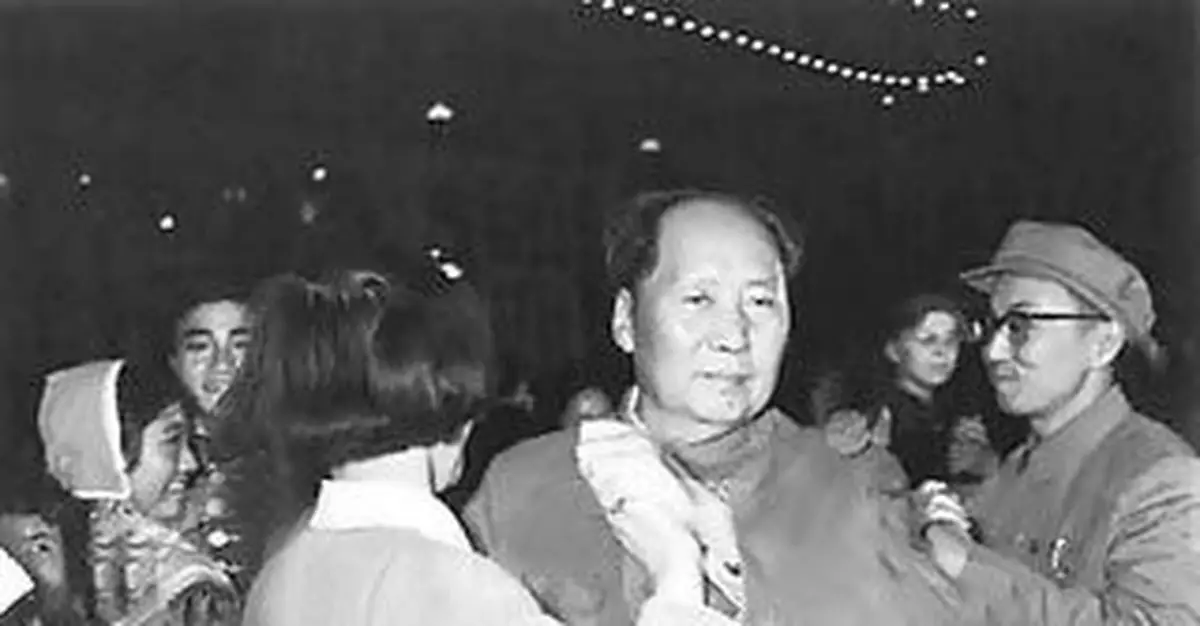 驚動中央警衛局：毛澤東與女演員交往不慎泄密