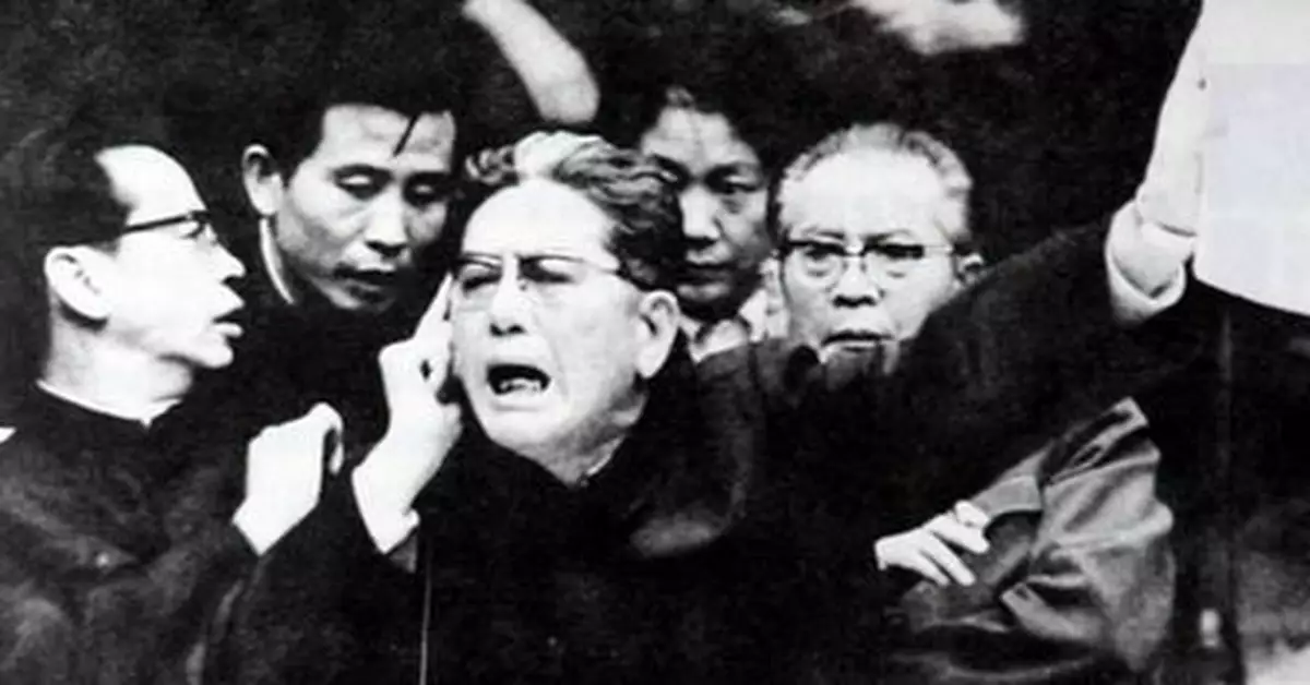 「文革」時的外交荒唐事：強迫非洲人接受紅寶書