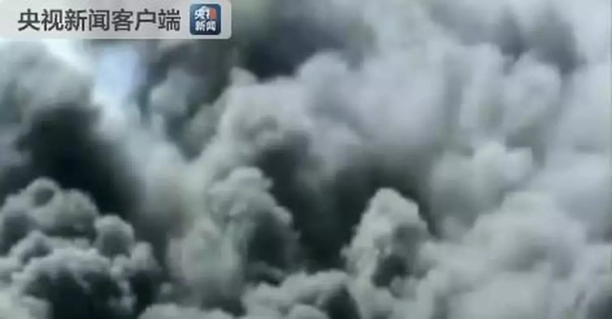 福建泉州一廠房發生火災：現場濃煙滾滾