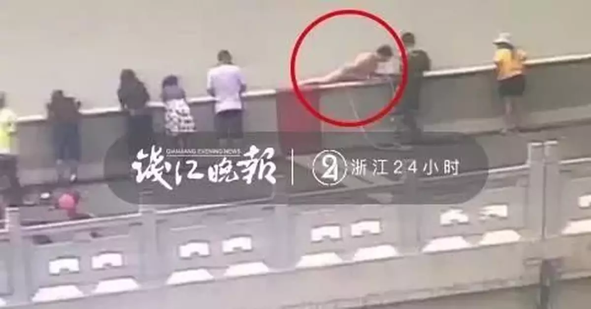 這張「不雅照」，走紅了！