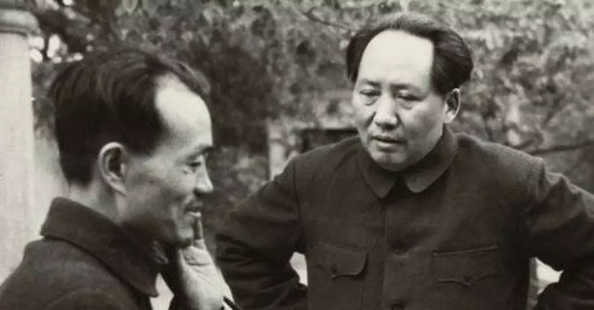 毛澤東一封意味深長的信標誌著胡喬木「被休假」了