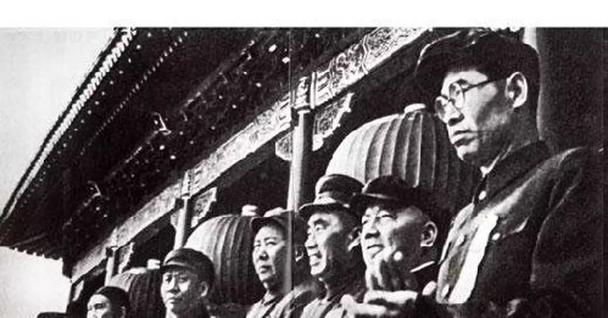 高崗如何畫上人生休止符：承認曾想搞倒劉少奇