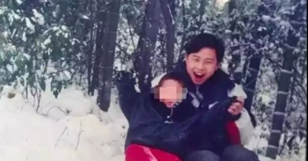 教師17年前疑因舉報腐敗遭槍殺？