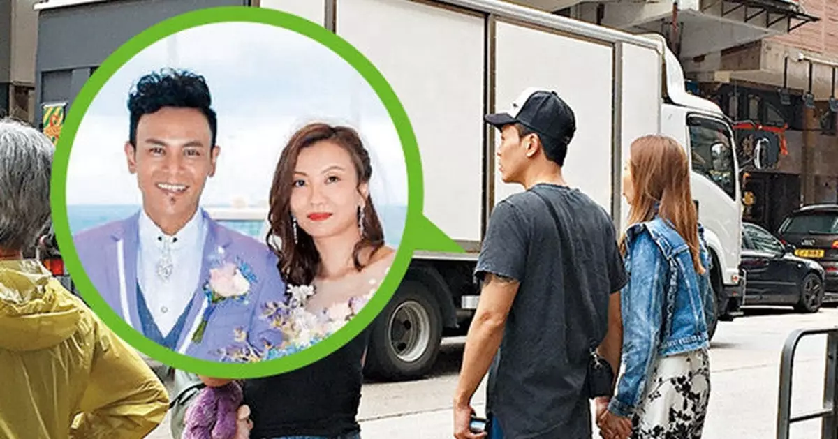 李天翔全程拖實老婆行街街