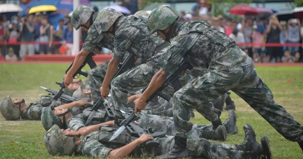 傳派解放軍對港實施戒嚴 政府澄清全屬謠言