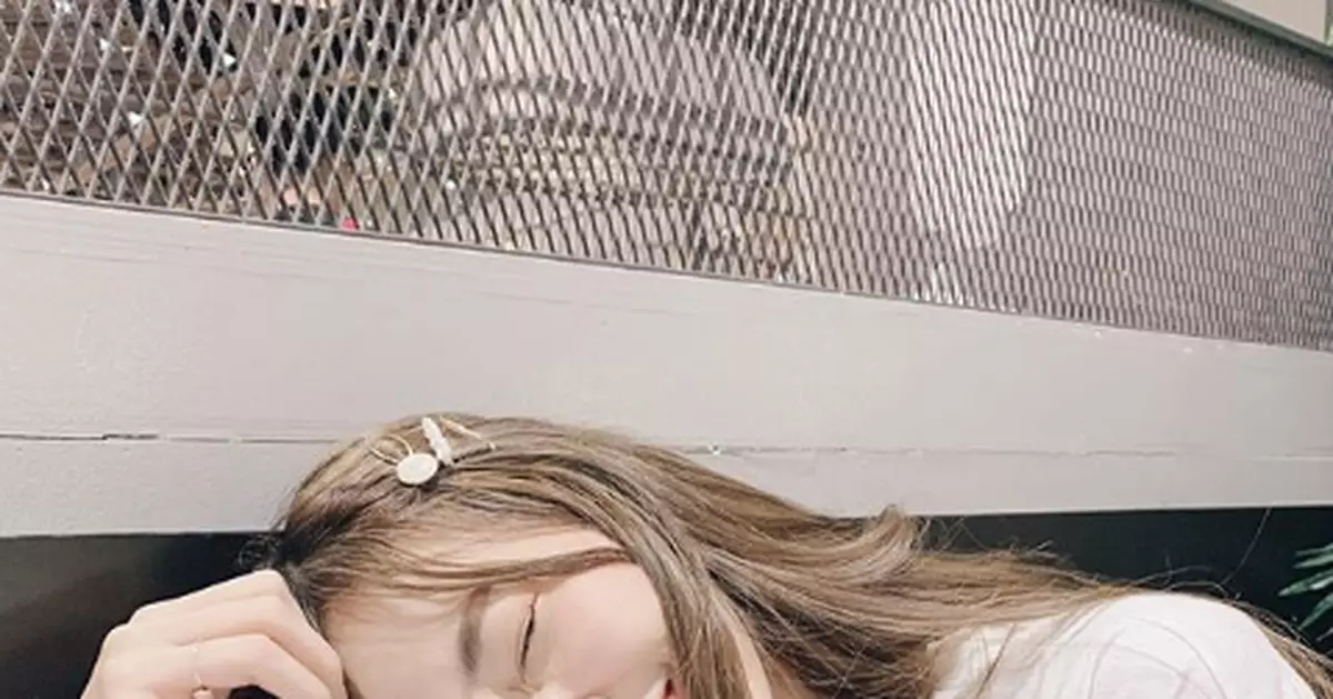 麥當勞女孩曬事業線 超凶身分曝光