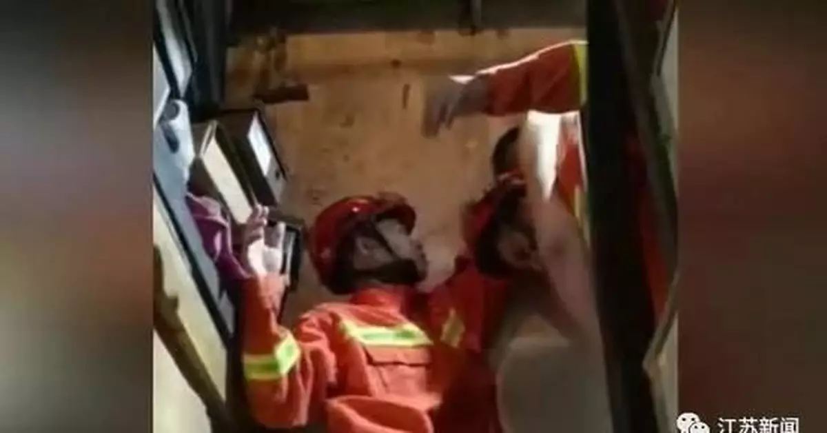 110和120一起呼叫119：有個200斤壯漢中風 抬不動