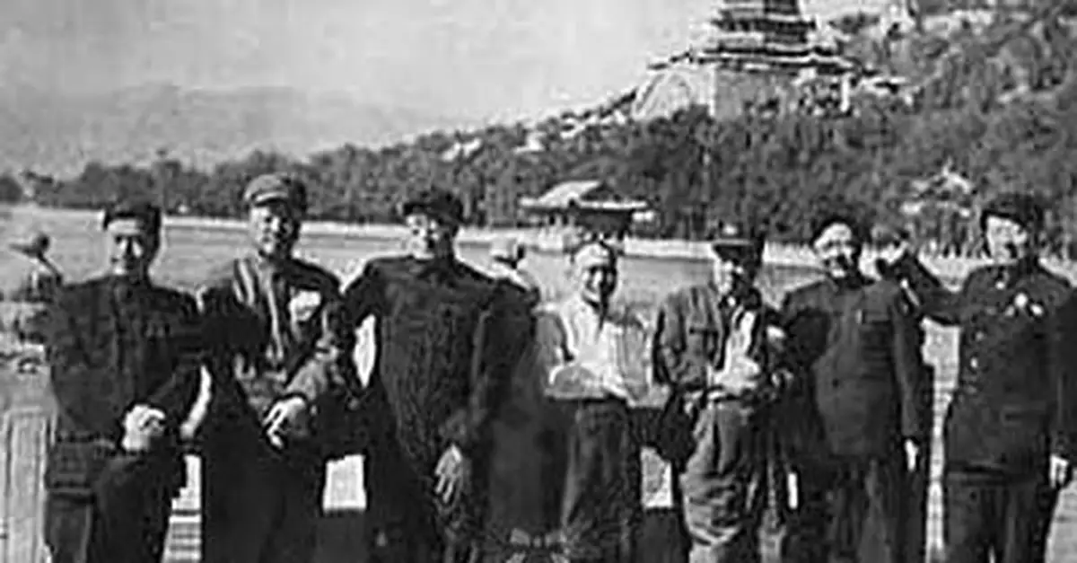 1953年高崗試探鄧小平：誰是中國的斯大林？