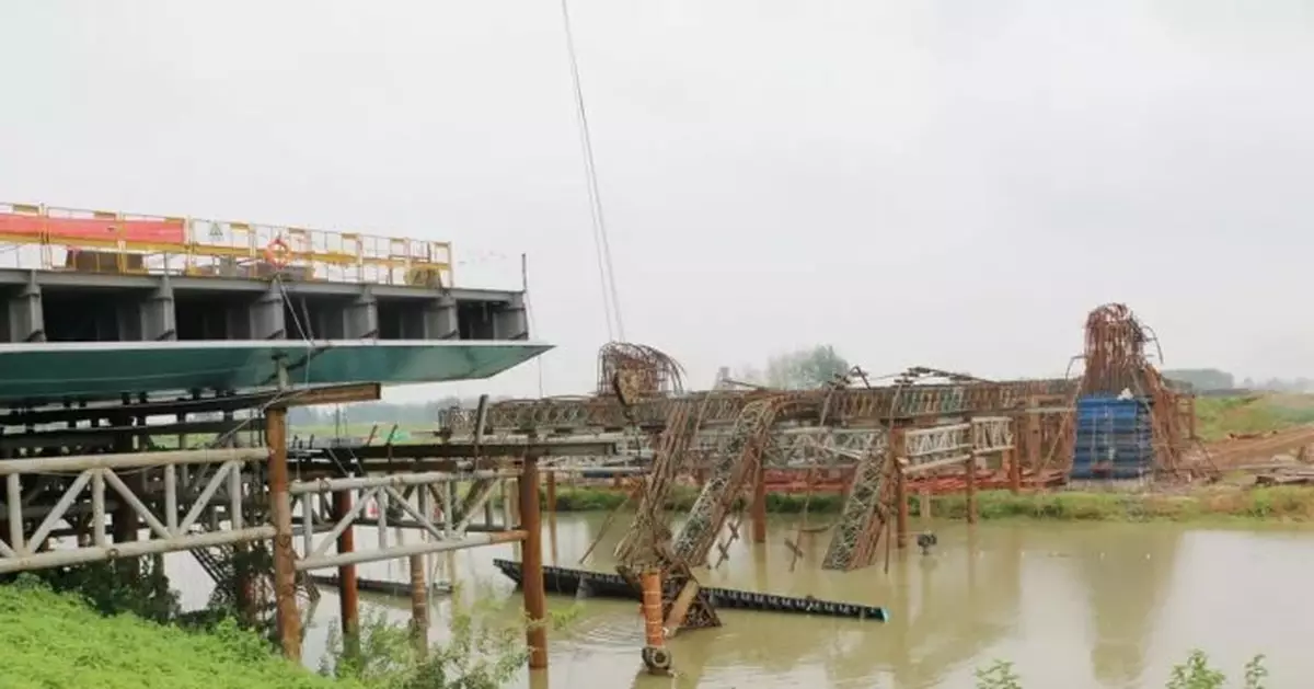 安徽一在建橋樑發生鋼結構支架垮塌 已致4死15傷