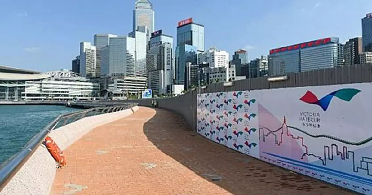 維港最長海濱長廊今日開放使用  擺放知專師生合製公共家具