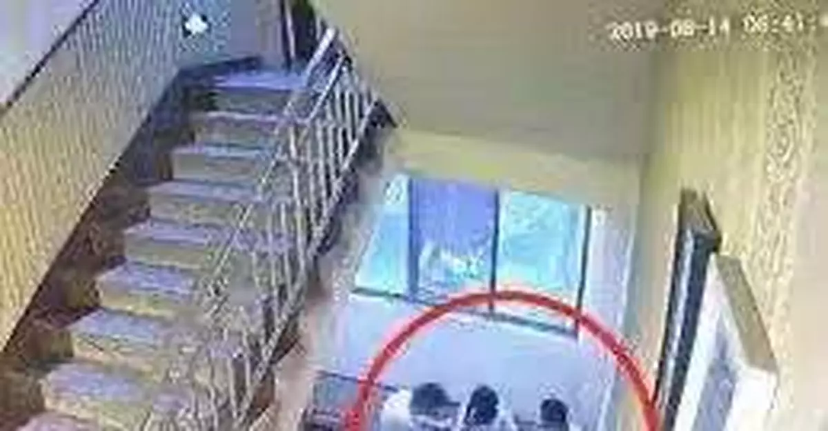 警方：責罵打耳光與女子跳樓無刑法上直接關係