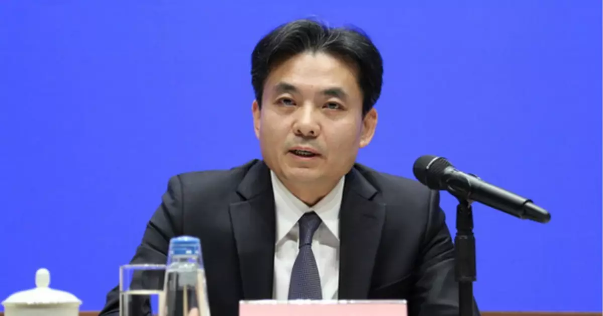 港澳辦促停止干涉香港事務  奉勸美政客別搬石頭砸自己的腳