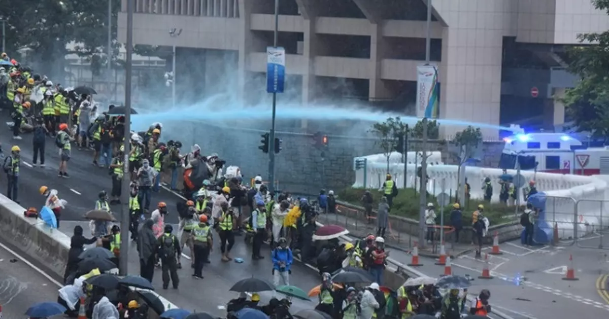 128民主派候選人周六維園聚會 警或動用水炮車驅散
