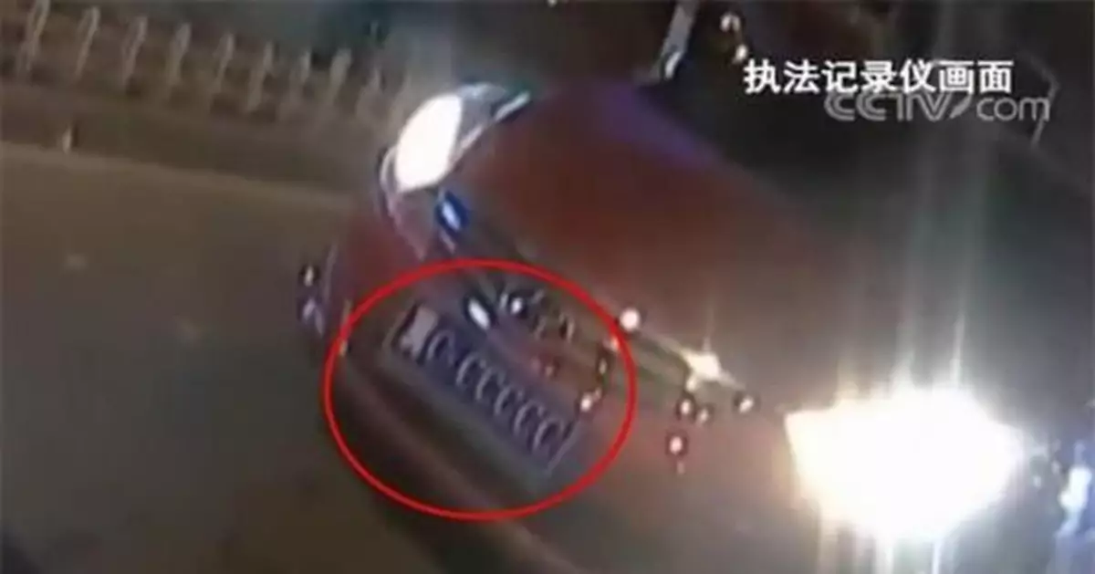 小車懸掛冀C·CCCCC車牌上路 警察驚呆了