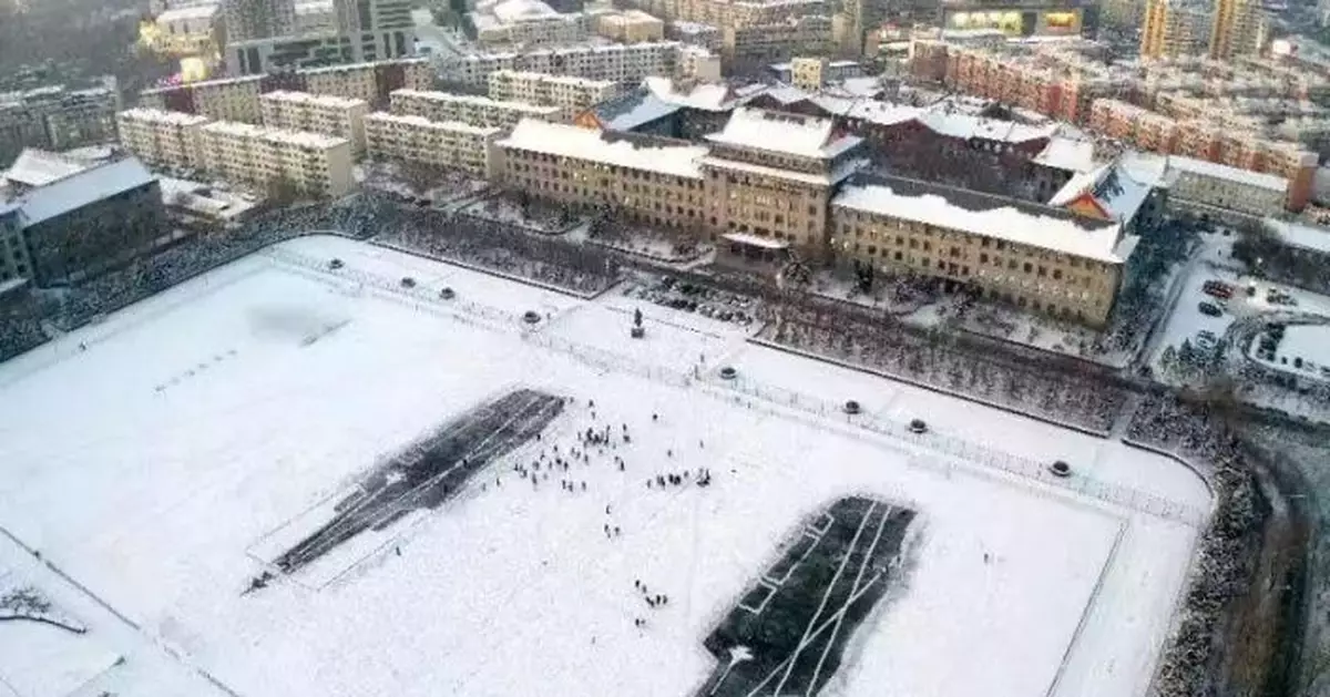 航母「脫單」！這個高校的祝福很特別