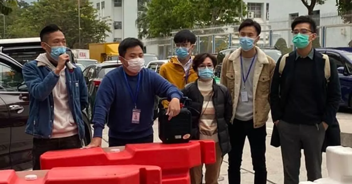 粉嶺居民不滿堵路 政府：傳暉明邨變隔離營是完全錯誤