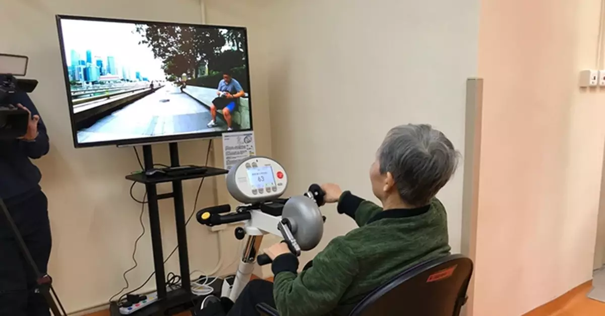 安老院實景模擬運動 長者踩單車「遊世界」
