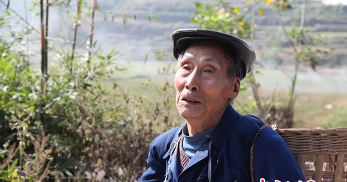 老兵親述：黃繼光死得慘 胸部肚皮幾乎沒了