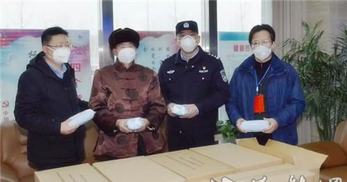 87歲抗美援朝退伍老兵捐贈2萬隻口罩 支援抗疫一線