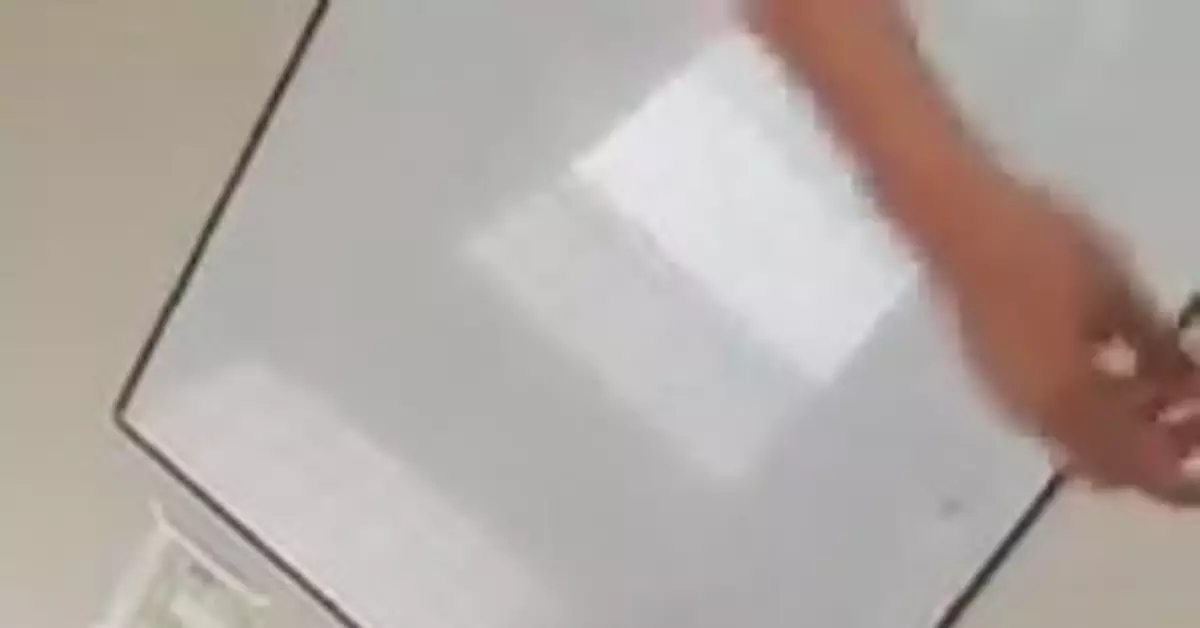 厄瓜多爾一男老師課堂上偷拍女學生裙底被停職