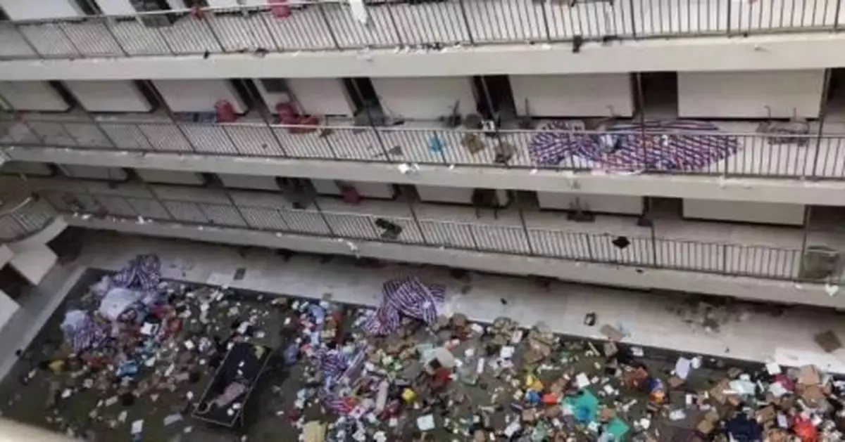 武漢一高校連夜道歉