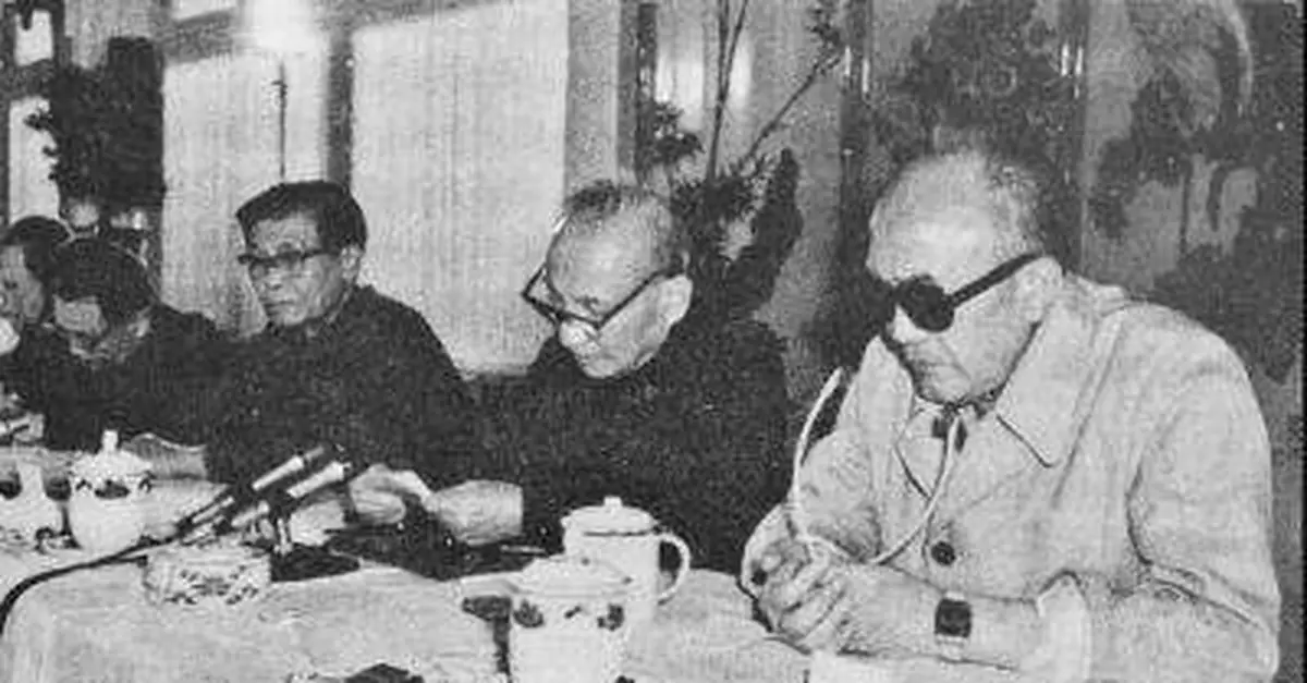 1978年胡耀邦三請黃克誠遭拒，最後只有此人出馬