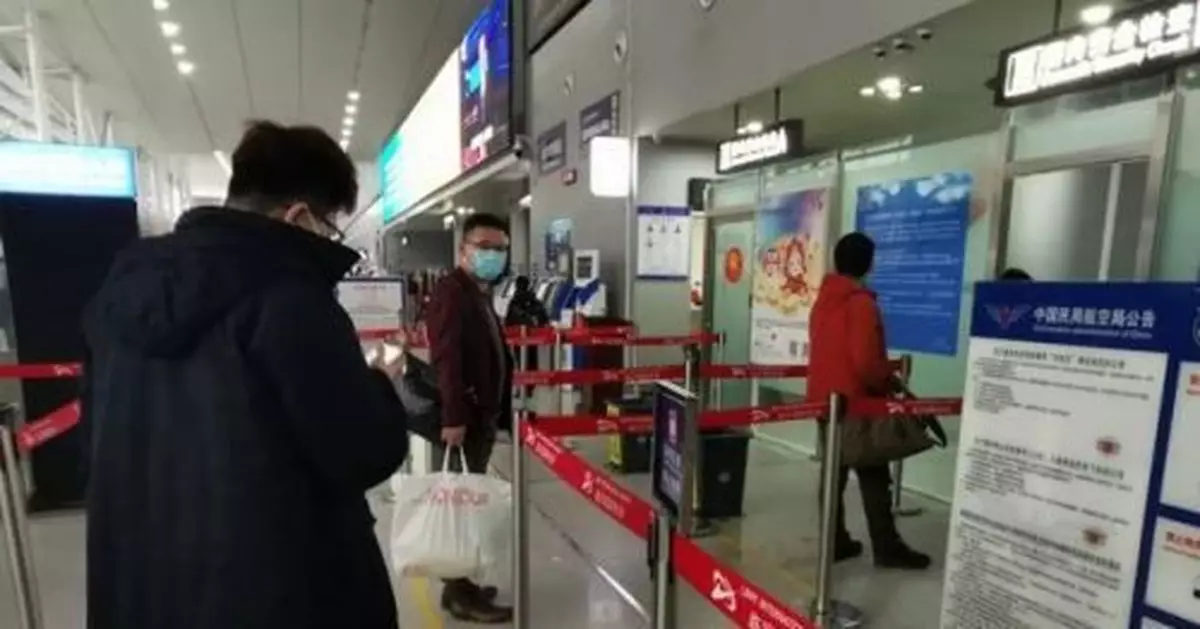 深圳飛成都機票5元…… 航空公司扛不住了？