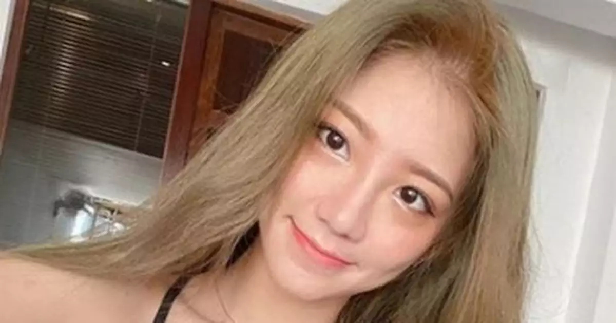 170cm正妹泳池曬比基尼！開腿做瑜伽超軟Q