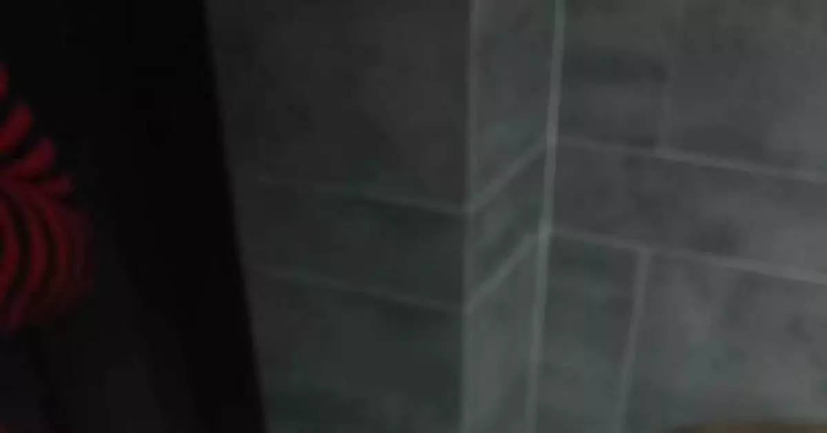 重慶大學城下起冰雹：有彈珠大小 砸地上砰砰響