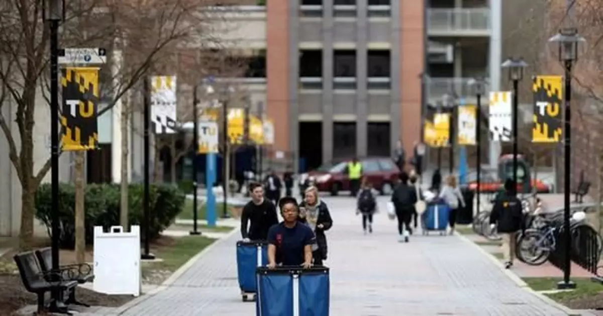 在英國留學生：周圍七八成人想回國