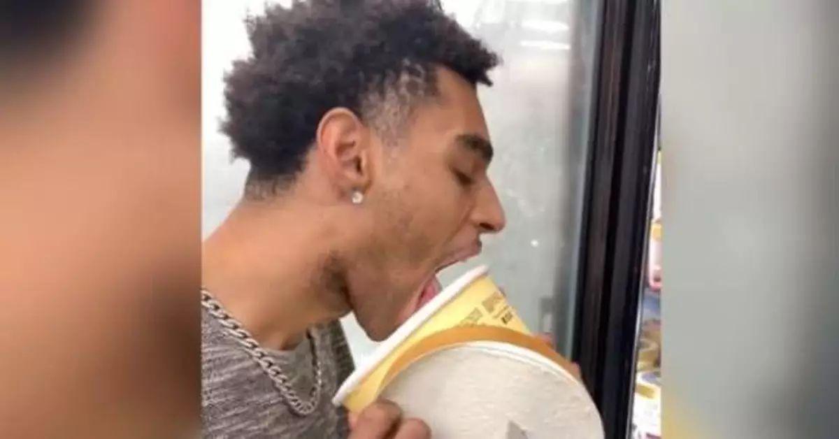 美國男子在超市舔完雪糕又放回 被判30天監禁