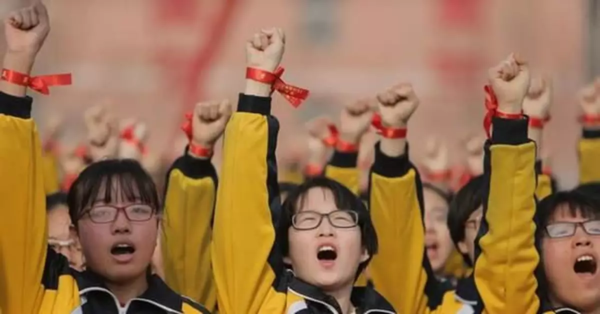 超級高中不得掐尖招生：沒有扎堆學霸，哪來高考神話